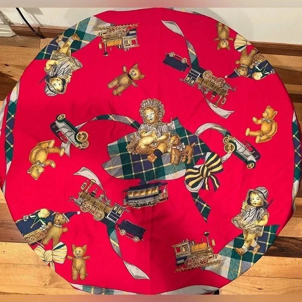 VINTAGE: Art of the Scarf exclusively for Tie Rack | womens Victorian scarf.